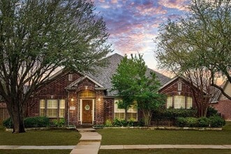 Building Photo - 1612 Corkwood Dr