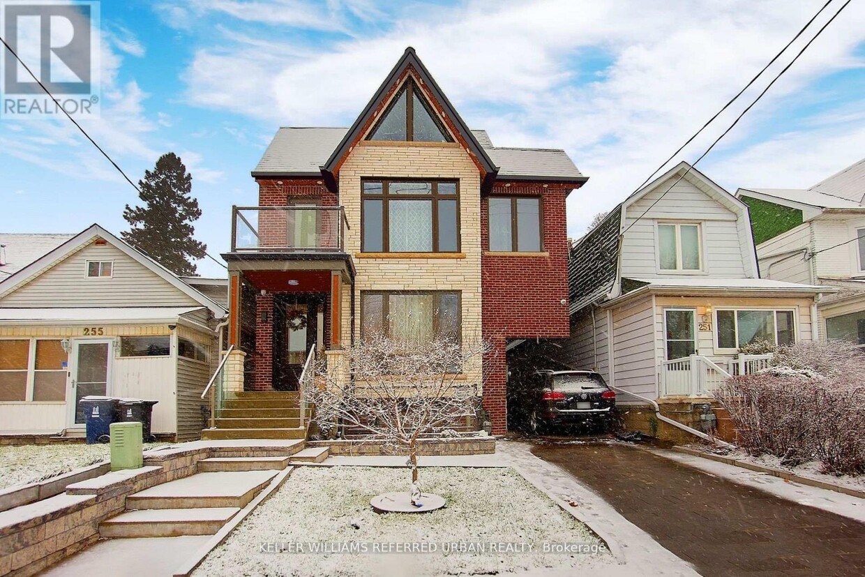 Primary Photo - 253 Cedarvale Ave