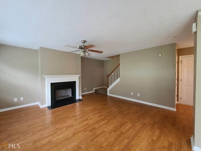 Building Photo - 6712 Brookfield Way