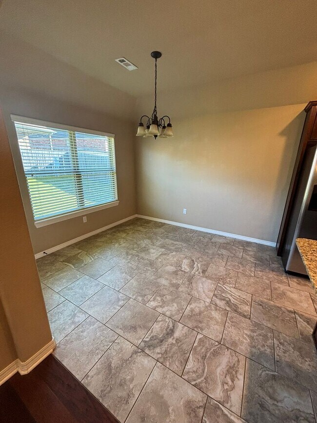 Foto del edificio - **COMING MID-JUNE**  Stunning 3-Bedroom, 2-Bathroom Single Family Home in Fayetteville!
