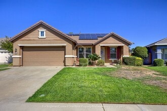 Building Photo - 418 Dumont Ct