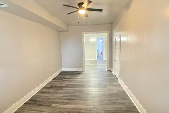 Building Photo - 3102 Presbury St