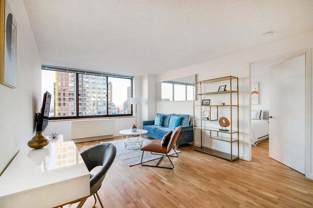 Foto principal - 175 E 96th St