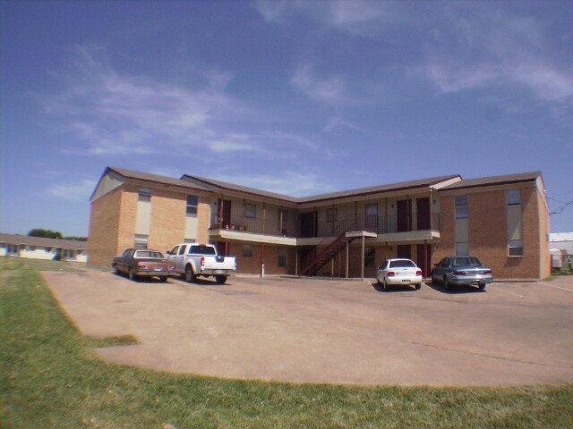 Primary Photo - Woodwind Apartments