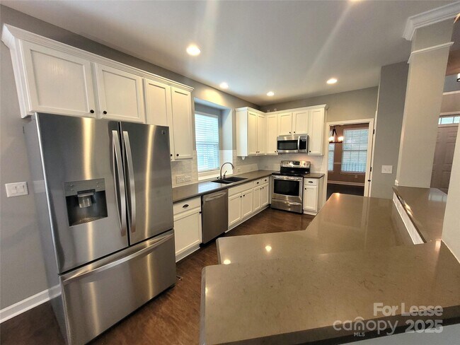 Foto del edificio - 5618 Branthurst Dr