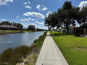 Building Photo - 738 Joel Blvd