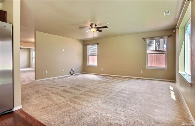 Foto del edificio - 3 Bedroom DuPont Home