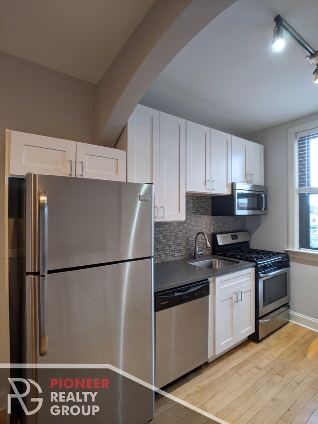 Foto principal - 2315 N Rockwell St