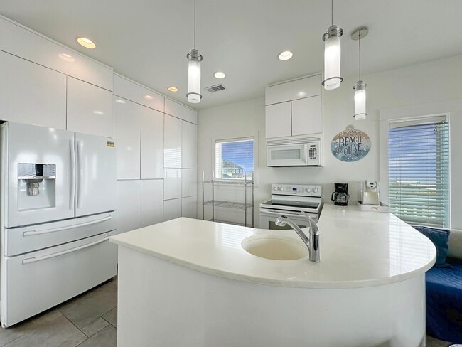 Building Photo - 2496 Gilmore