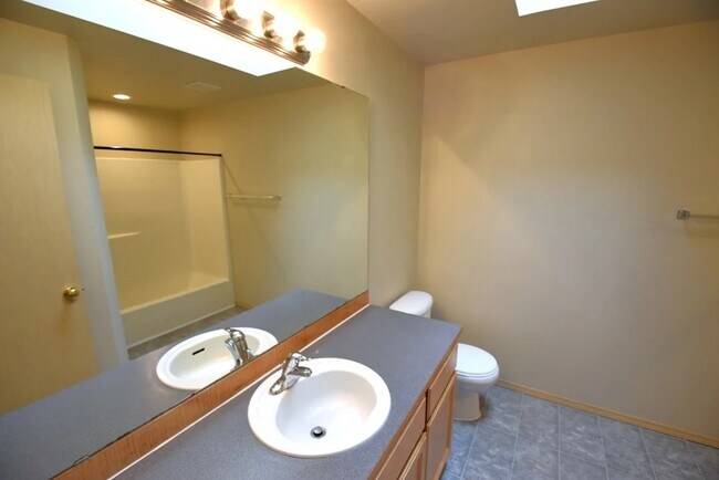 Foto del edificio - 2518 151st St E