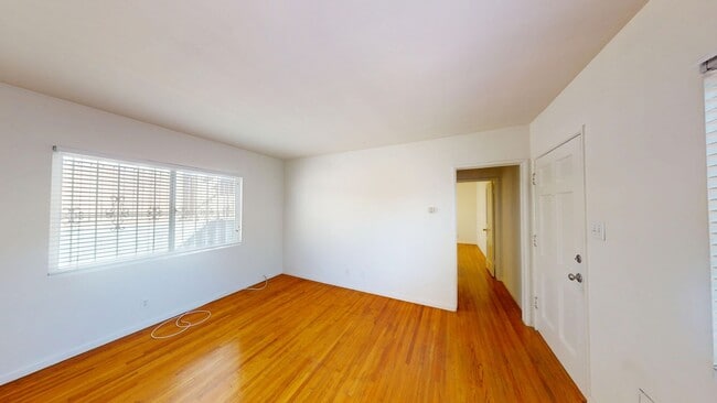 Interior Photo - Welcome Home || Apply Now