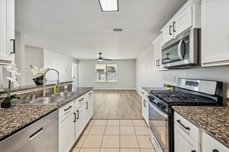 Building Photo - 9410 Silver Beryl Ln Building Photo - 9410 Silver Beryl Ln