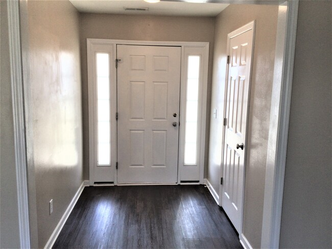 Building Photo - 5035 Walden Ridge Drive