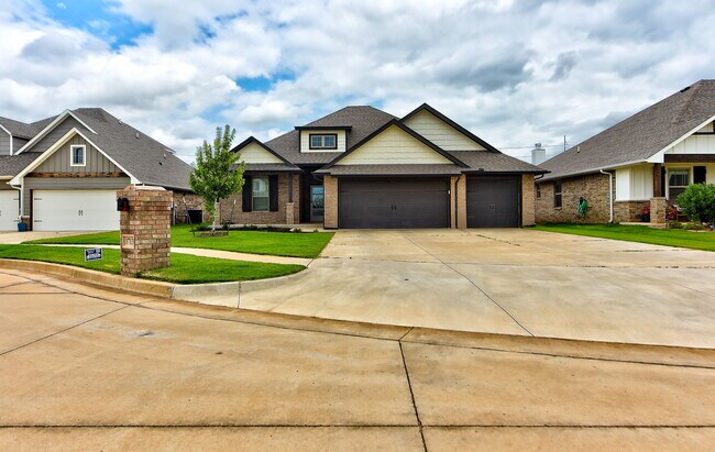 Building Photo - 1713 Kaleb’s Ct