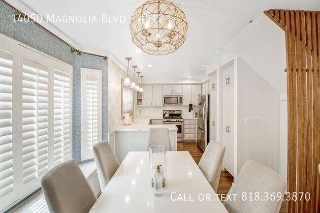 Building Photo - 14050 Magnolia Blvd