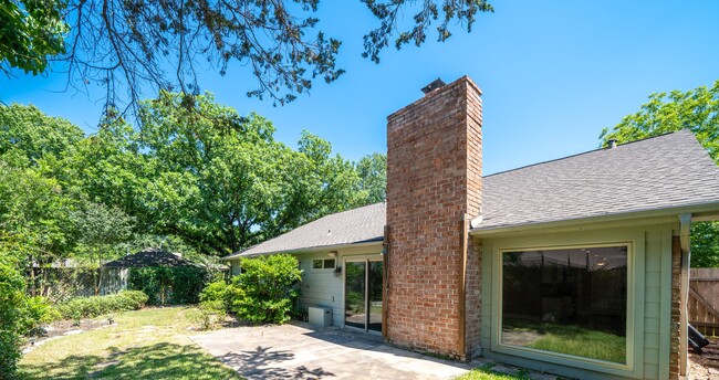 Building Photo - 15606 Oldridge Dr