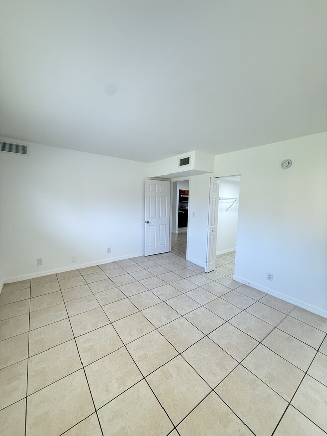 Photo - 2912 NW 55th Ave (Lauderhill, FL) Townhome