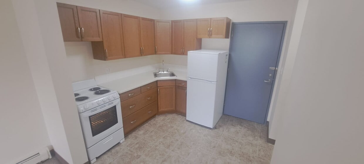 Photo principale - 13516-102 102 St NW