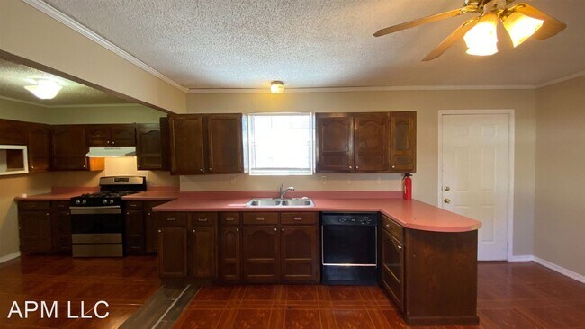 Building Photo - 3 br, 2 bath House - 3370 Garrett Rd