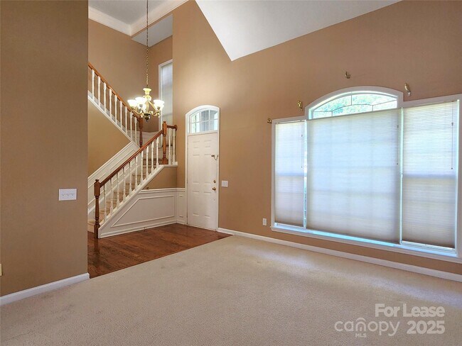 Building Photo - 7533 Lady Bank Dr