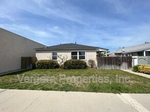 Building Photo - 17219 Crenshaw Blvd