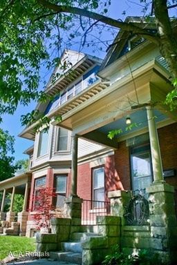 Primary Photo - 622 Brown St