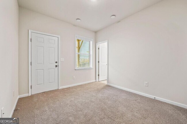Building Photo - 135 Matson Run SW