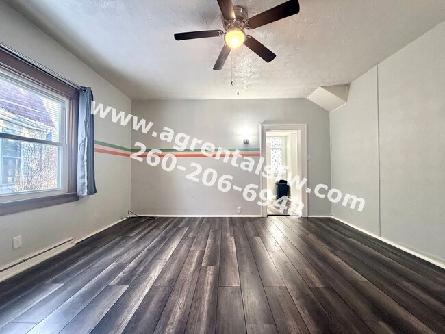 Foto del edificio - 1711 W Main St