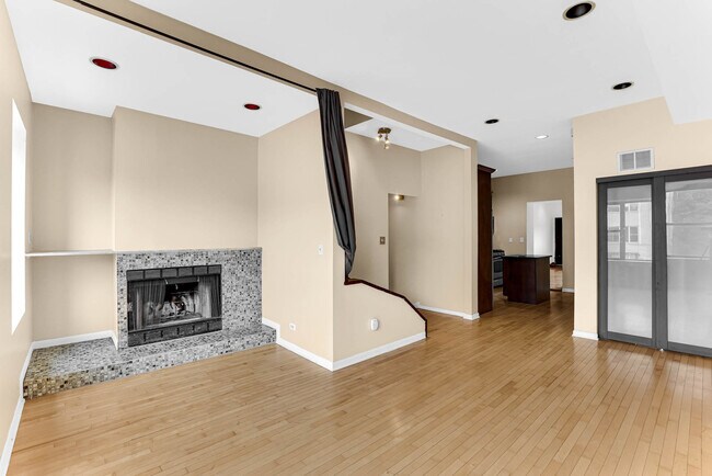 Foto del edificio - 454 N Western Ave