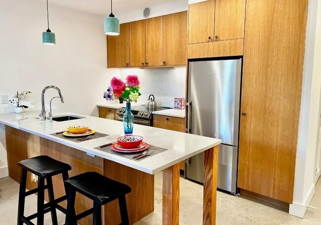 Building Photo - 71 Booraem Ave