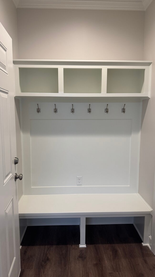 Foto del edificio - 113 Elliott Dr