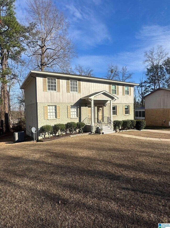 Foto del edificio - 839 Linbard Ln