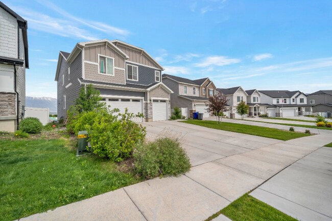 Building Photo - 2132 N Wild Hyacinth Dr.