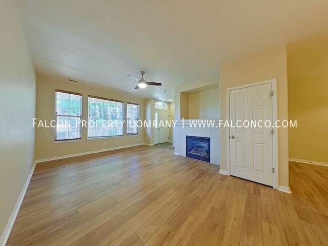 Building Photo - 4133 Hogback Point