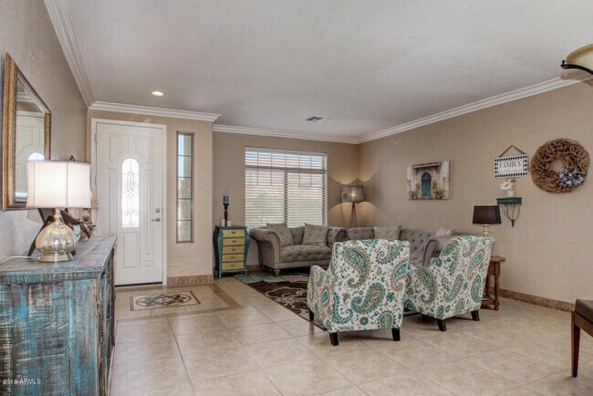Foto del edificio - Gorgeous 4 Bed 3 Bath home in Anthem