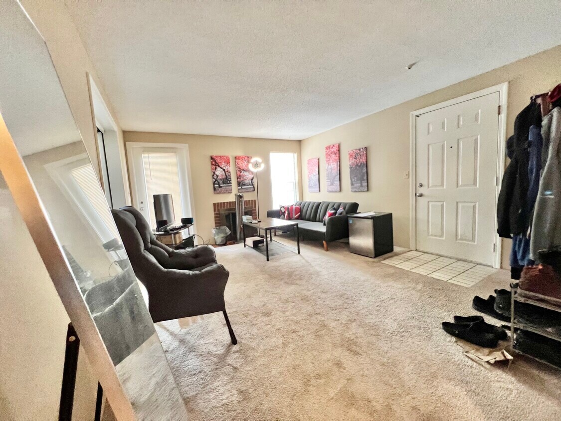 2 Walden Dr Unit 7, Natick, MA 01760 Condo for Rent in Natick, MA