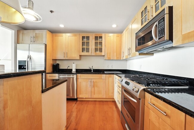 Foto del edificio - 1025 Maxwell Ln