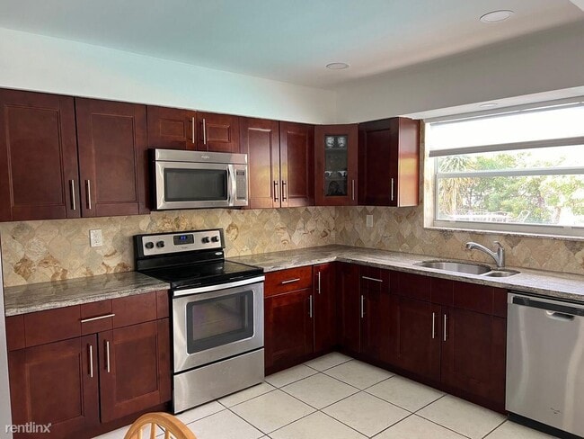 Building Photo - 2 br, 2 bath House - 2238 Spanish Trl # 1