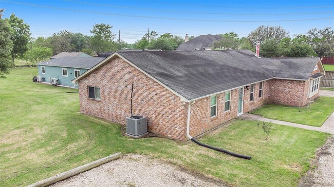 Building Photo - 7726 Bailey Rd