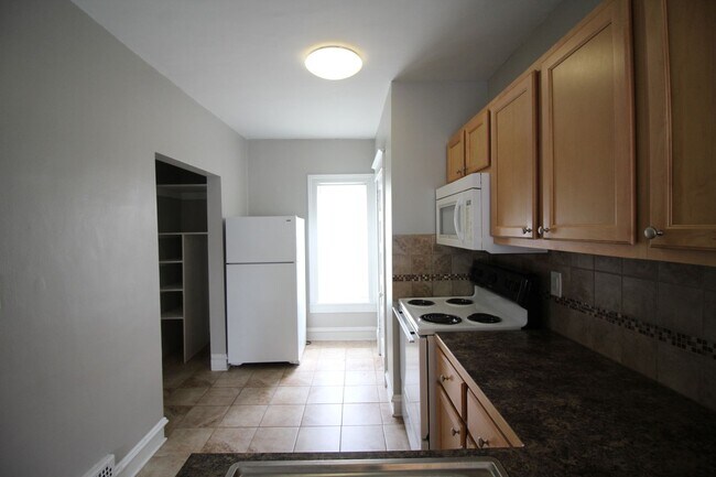 Foto del edificio - 948 Park St SW