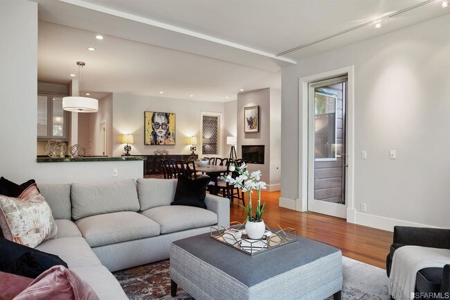 Foto del edificio - 774 Bay St