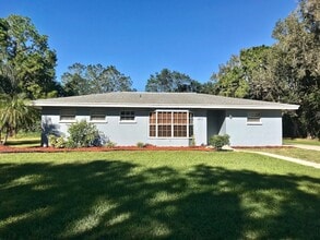 Building Photo - 3873 Prudence Dr