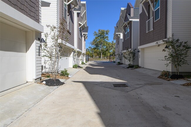 Foto del edificio - 879 Rachel St