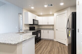 Interior Photo - Retreat at South Haven Farms