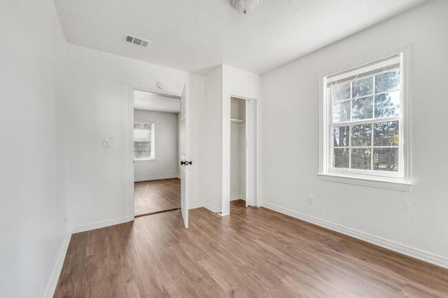 Foto del edificio - 3173 3rd St Cir S