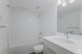 1BR, 1BA - 583SF - Bathroom - 36 River Road East