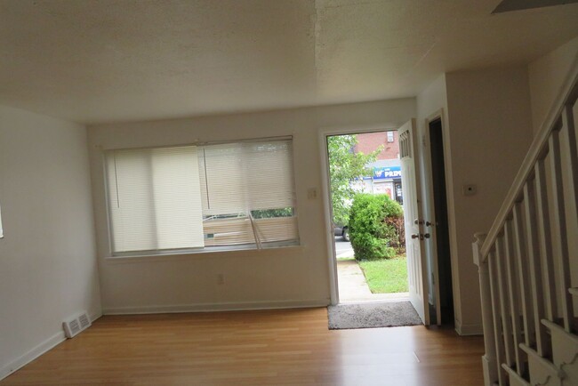 Foto del edificio - 7158 Bustleton Ave