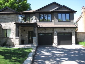 Building Photo - 210 Edinburgh Rd N