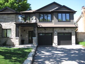 Building Photo - 210 Edinburgh Rd N