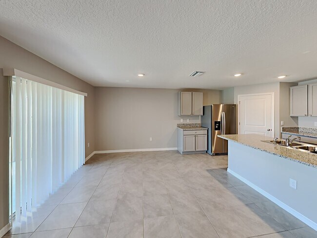 Building Photo - 4116 Silver Strand Trl